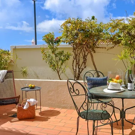 Apartment 2br Duplex Townhouse With Access To Pool - 5mn To By Lovelystay